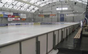 Drsanje v času praznikov in počitnic v Ledni dvorani Zlato polje v Kranju