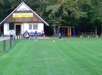 Športni park in nogometno igrišče Hrastje